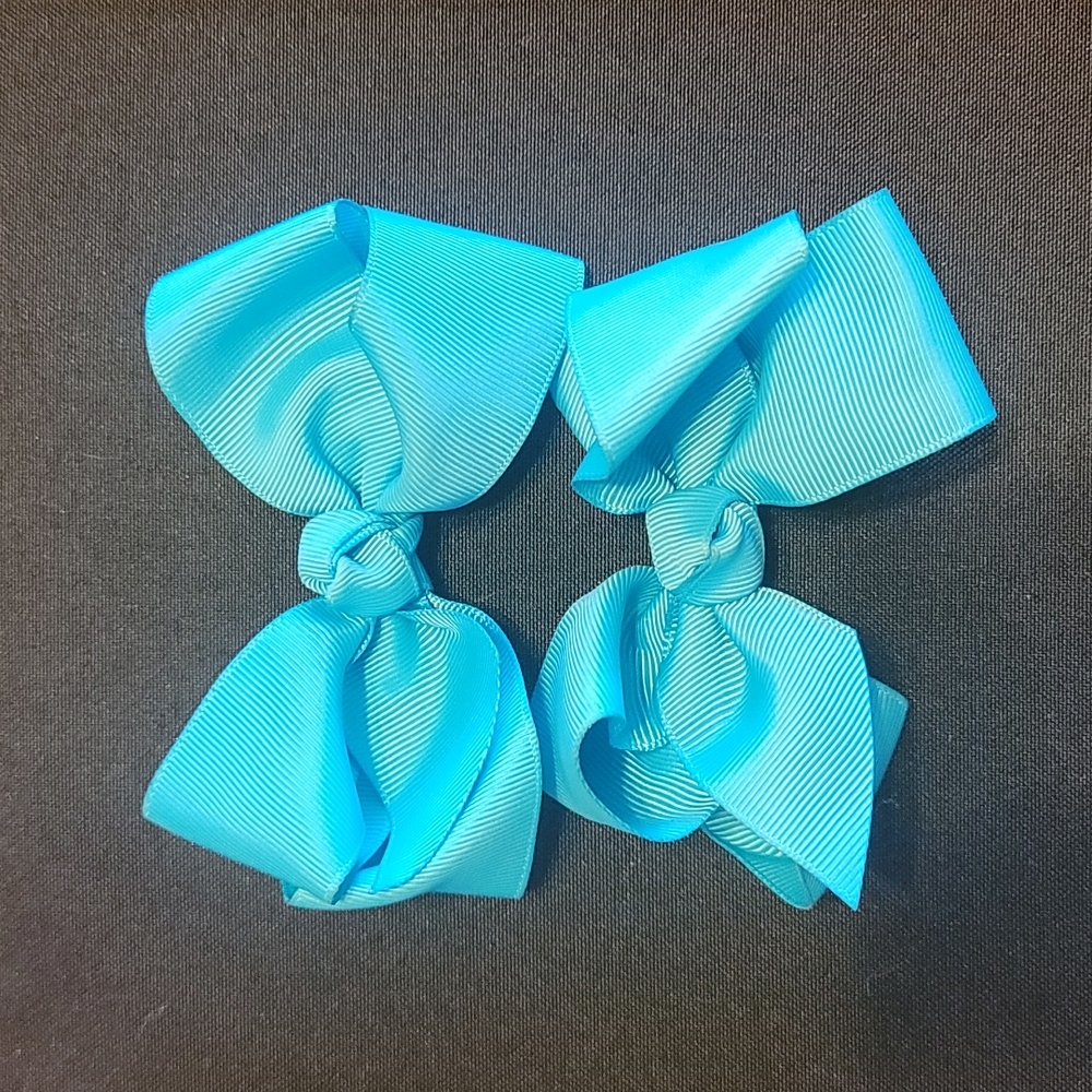 A set of Hair bows